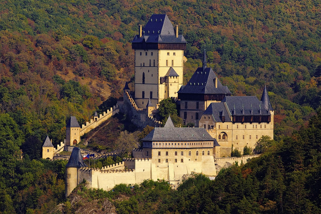 Karlštejn Castle | 34km | ORANGE RENT